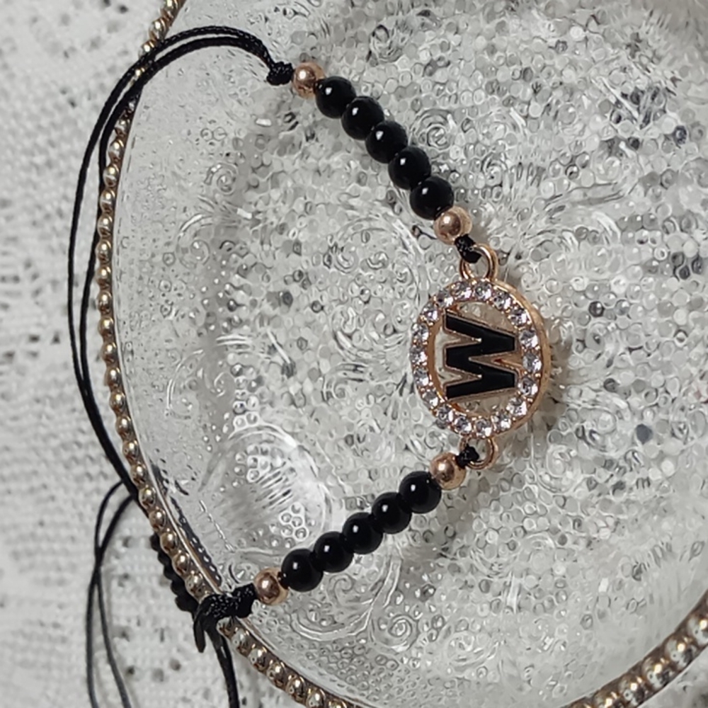 adjustable thread bracelet letter W